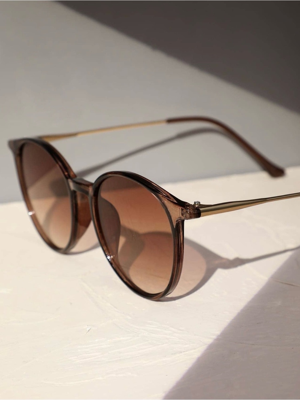 Brown Round Sunglasses